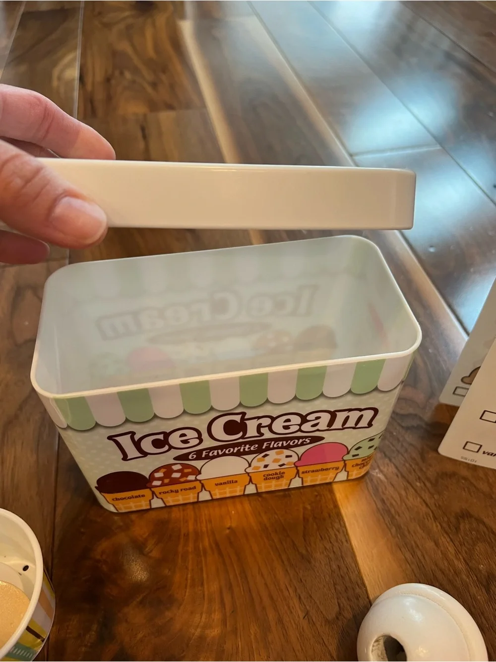 Melissa and Doug frozen treat set.